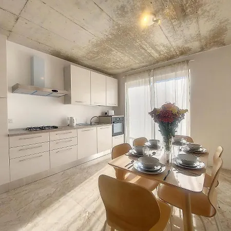 Dome Apartment Mosta